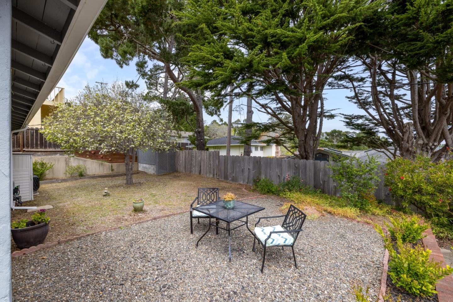 Detail Gallery Image 24 of 27 For 604 Mar Vista Dr, Monterey,  CA 93940 - 3 Beds | 2 Baths