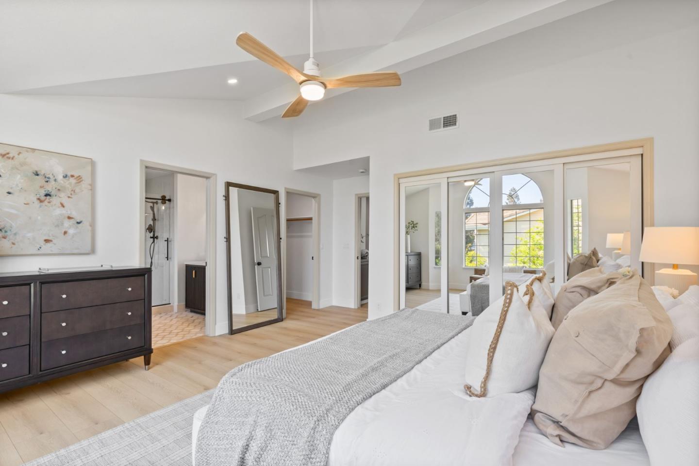 Detail Gallery Image 17 of 27 For 721 Hibiscus Pl, San Jose,  CA 95117 - 3 Beds | 2/1 Baths