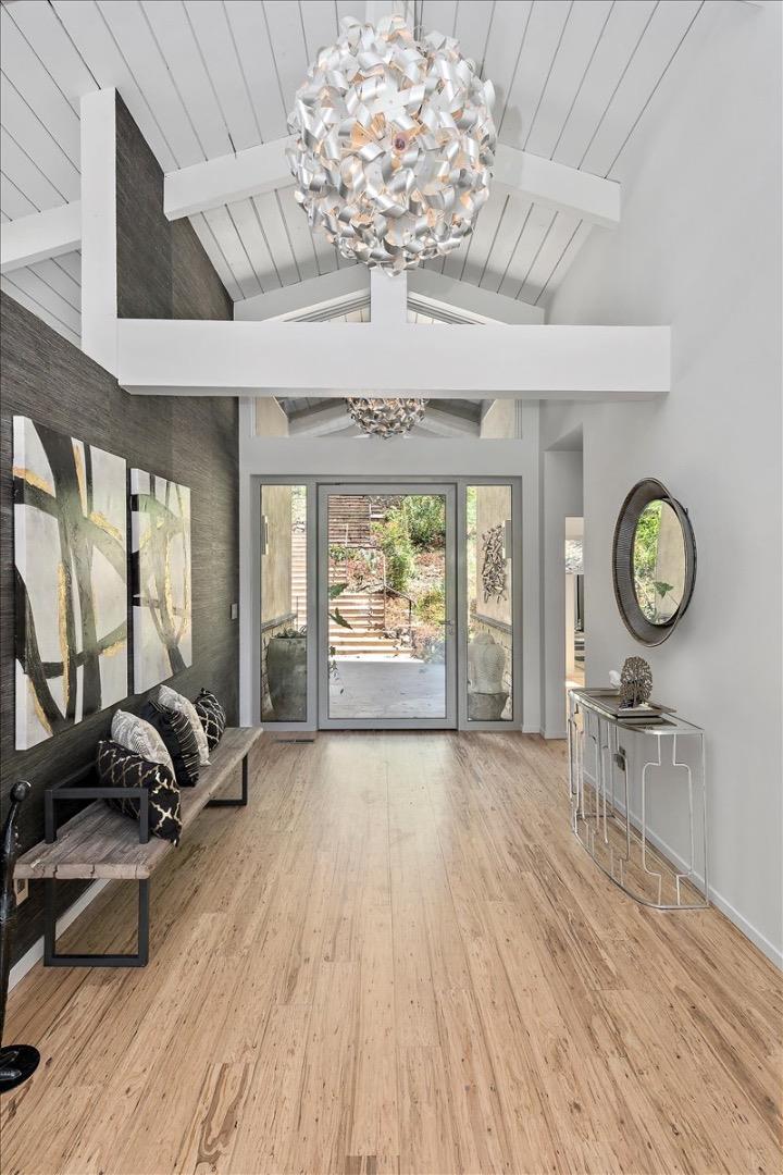 Detail Gallery Image 4 of 41 For 135 Lynton Ave, San Carlos,  CA 94070 - 4 Beds | 4 Baths