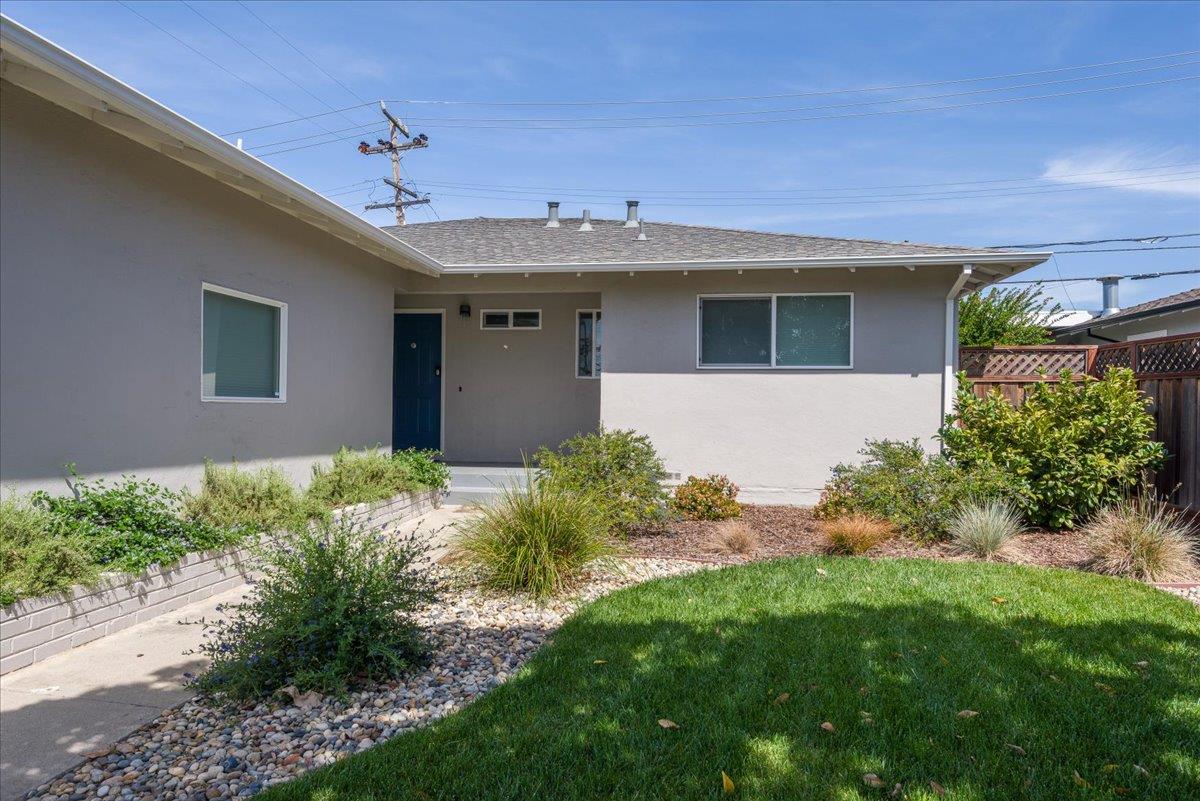 Detail Gallery Image 3 of 26 For 1089 Annapolis Dr, San Mateo,  CA 94403 - 3 Beds | 2 Baths