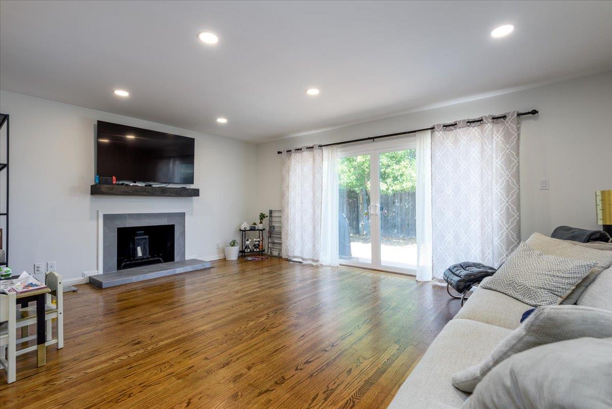 Detail Gallery Image 5 of 26 For 1089 Annapolis Dr, San Mateo,  CA 94403 - 3 Beds | 2 Baths
