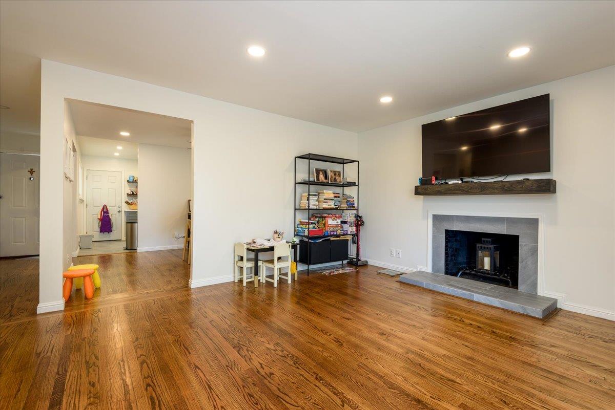Detail Gallery Image 7 of 26 For 1089 Annapolis Dr, San Mateo,  CA 94403 - 3 Beds | 2 Baths