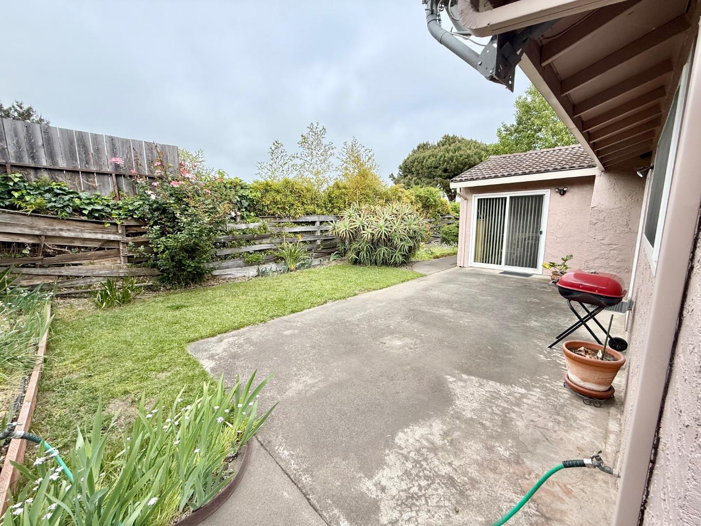 Detail Gallery Image 13 of 19 For 74 Meadow Ter, Watsonville,  CA 95076 - 3 Beds | 2 Baths