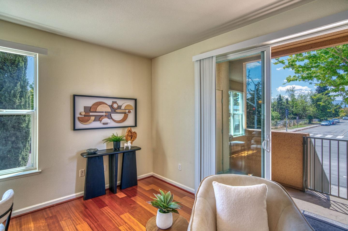 Detail Gallery Image 6 of 39 For 1445 Fruitdale Ave #101,  San Jose,  CA 95128 - 1 Beds | 1 Baths