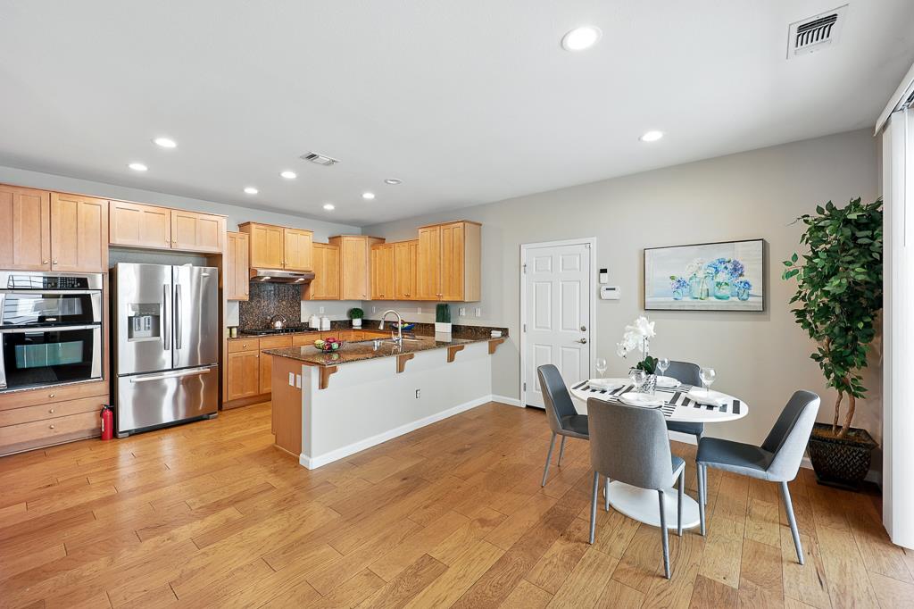Detail Gallery Image 15 of 60 For 670 Woodland Ter, San Jose,  CA 95112 - 4 Beds | 2/1 Baths