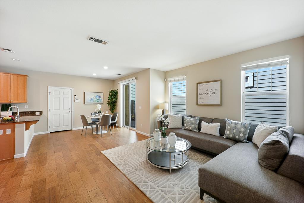 Detail Gallery Image 19 of 60 For 670 Woodland Ter, San Jose,  CA 95112 - 4 Beds | 2/1 Baths