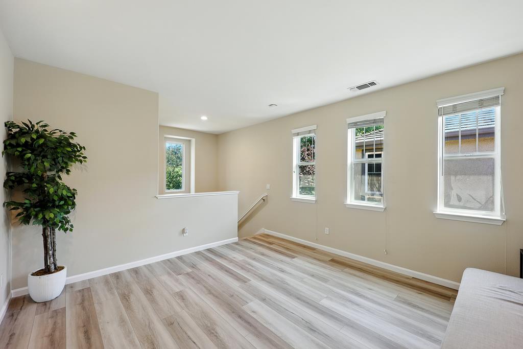 Detail Gallery Image 42 of 60 For 670 Woodland Ter, San Jose,  CA 95112 - 4 Beds | 2/1 Baths