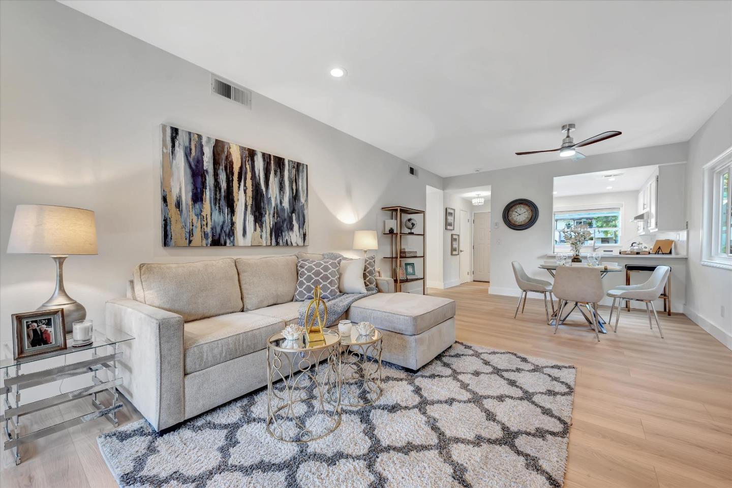 Detail Gallery Image 5 of 25 For 1400 Bowe Ave #306,  Santa Clara,  CA 95051 - 2 Beds | 2 Baths