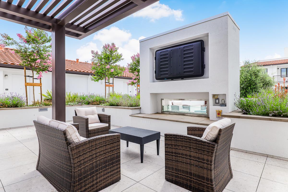 Detail Gallery Image 10 of 20 For 1850 El Camino Real #204,  Santa Clara,  CA 95050 - 2 Beds | 2 Baths