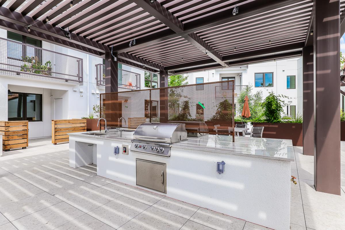 Detail Gallery Image 11 of 20 For 1850 El Camino Real #204,  Santa Clara,  CA 95050 - 2 Beds | 2 Baths