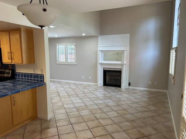 Detail Gallery Image 3 of 12 For 157 Frederick St, Santa Cruz,  CA 95062 - 3 Beds | 2/1 Baths