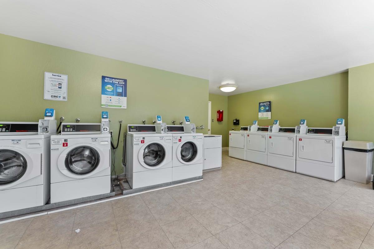 Detail Gallery Image 16 of 20 For 1101 Continentals Way #104,  Belmont,  CA 94002 - 1 Beds | 1 Baths