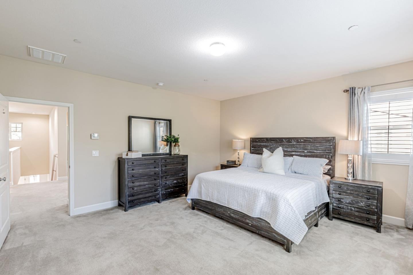 Detail Gallery Image 21 of 45 For 2888 Lemon Grass Ln, Gilroy,  CA 95020 - 5 Beds | 4/1 Baths