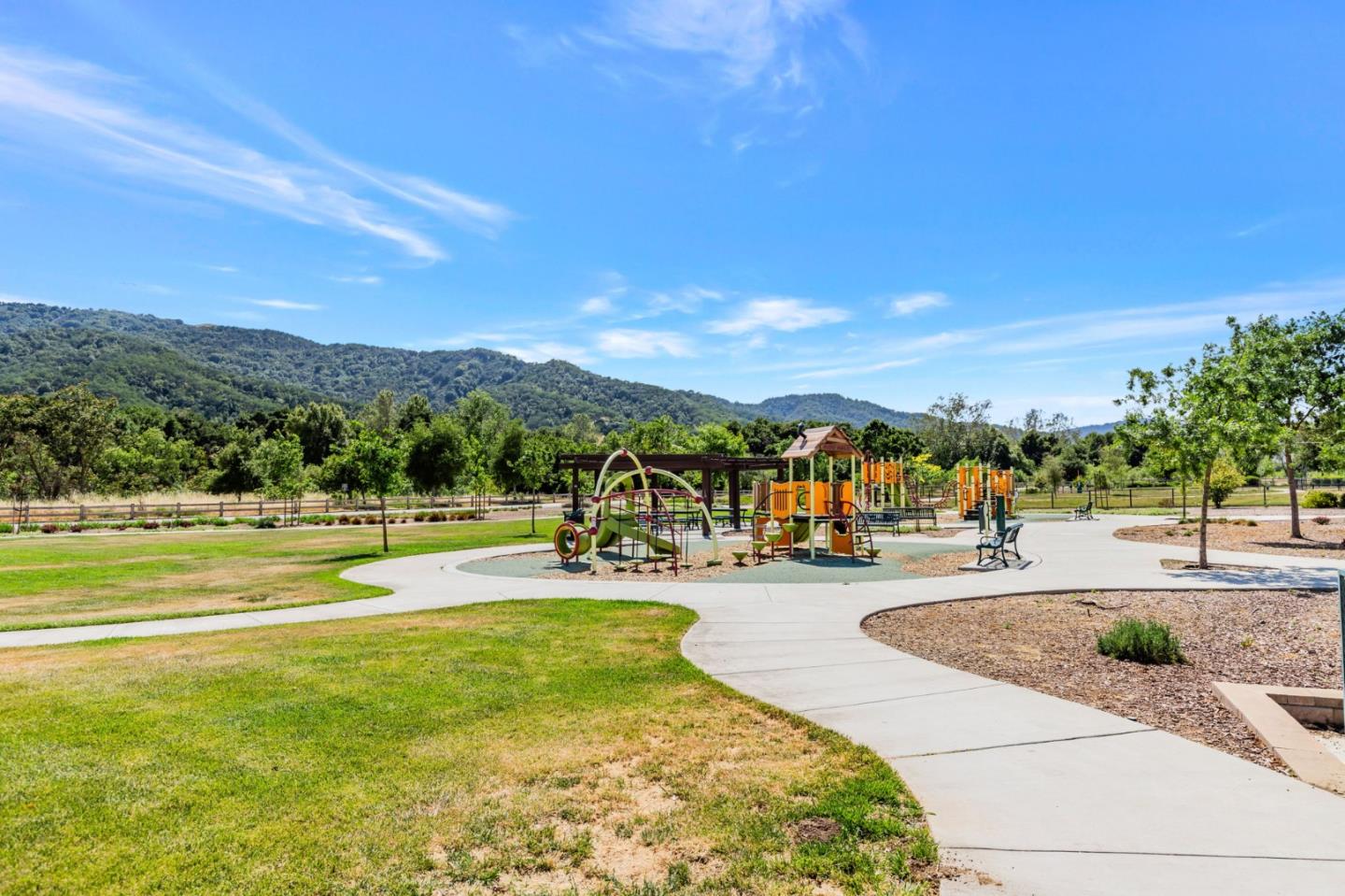 Detail Gallery Image 43 of 45 For 2888 Lemon Grass Ln, Gilroy,  CA 95020 - 5 Beds | 4/1 Baths