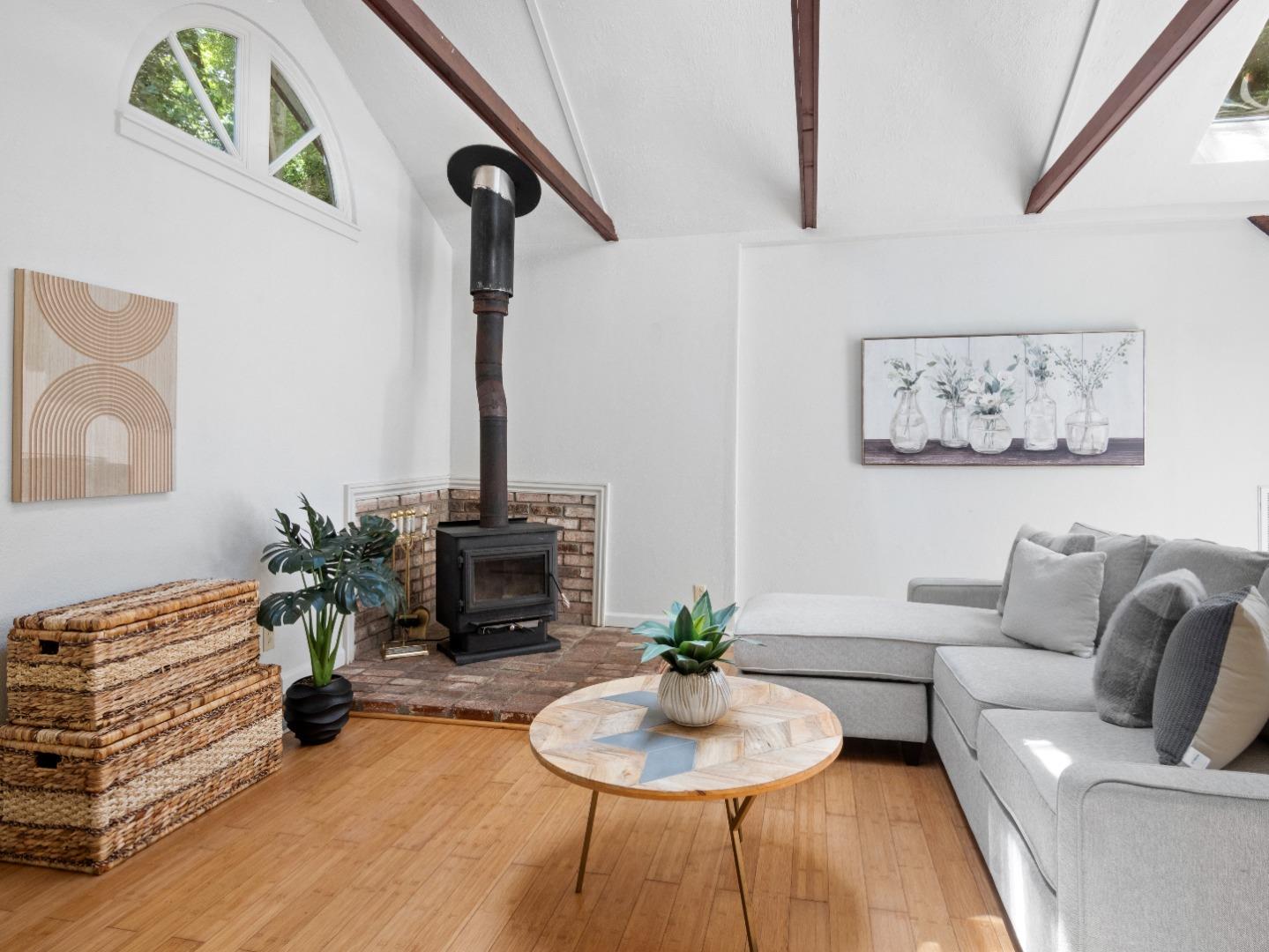 Detail Gallery Image 4 of 17 For 201 Lake St, Boulder Creek,  CA 95006 - 3 Beds | 2 Baths