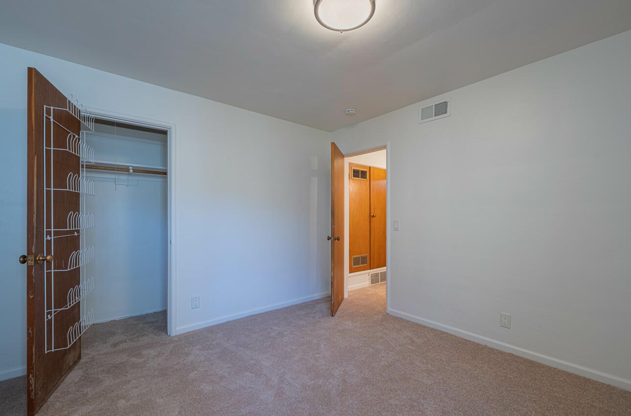 Detail Gallery Image 24 of 33 For 118 Seeno St, Monterey,  CA 93940 - 3 Beds | 1/1 Baths