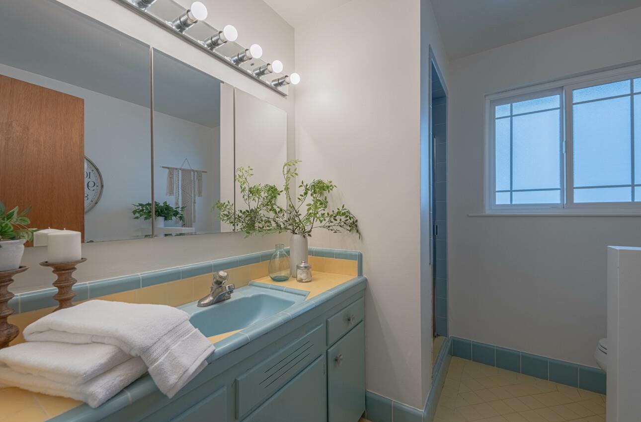Detail Gallery Image 25 of 33 For 118 Seeno St, Monterey,  CA 93940 - 3 Beds | 1/1 Baths