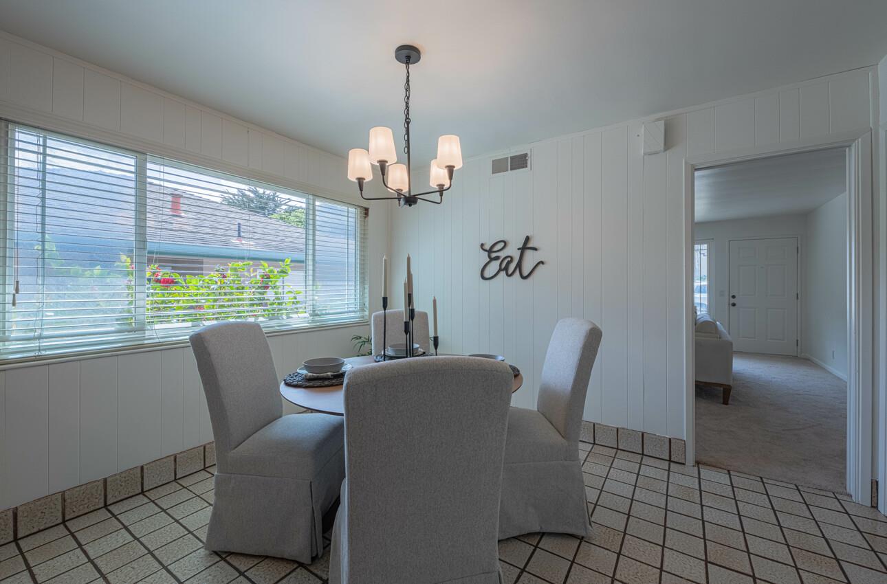 Detail Gallery Image 8 of 33 For 118 Seeno St, Monterey,  CA 93940 - 3 Beds | 1/1 Baths