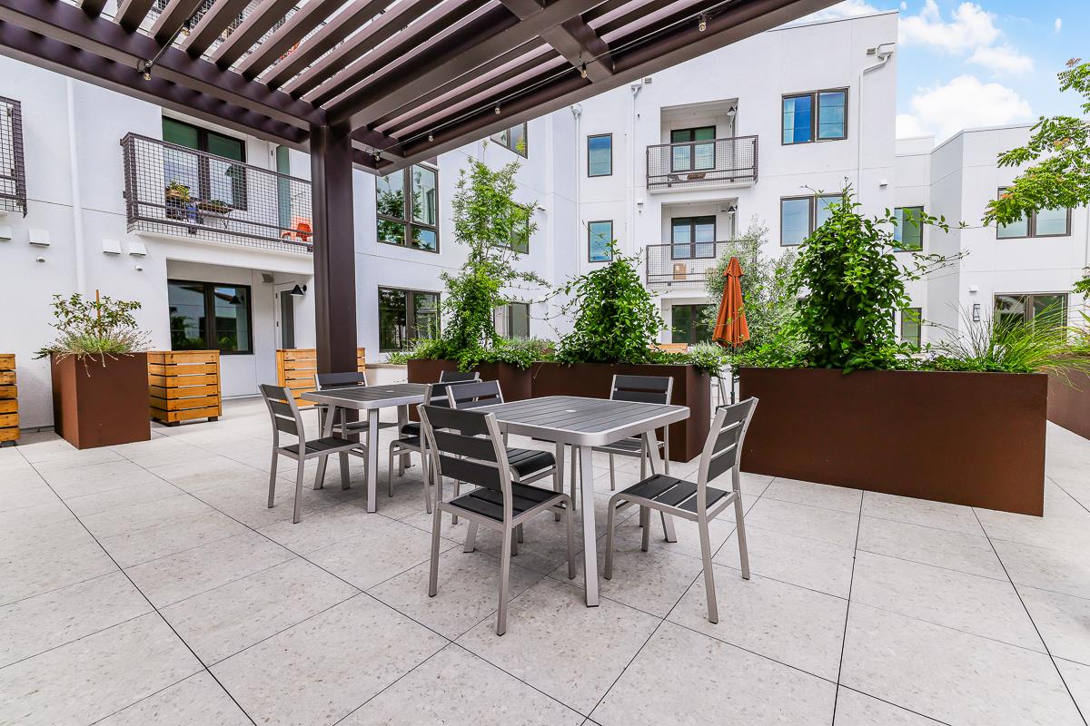 Detail Gallery Image 12 of 13 For 1850 El Camino Real #222,  Santa Clara,  CA 95050 - 2 Beds | 2 Baths