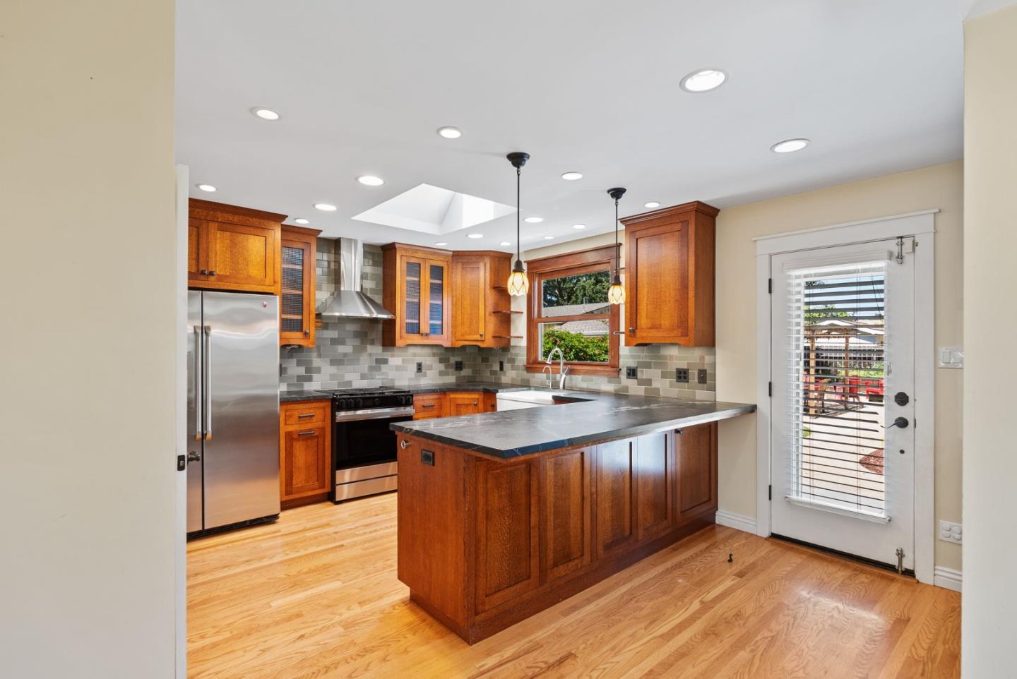 Detail Gallery Image 18 of 57 For 870 N 5th St, San Jose,  CA 95112 - 2 Beds | 1 Baths