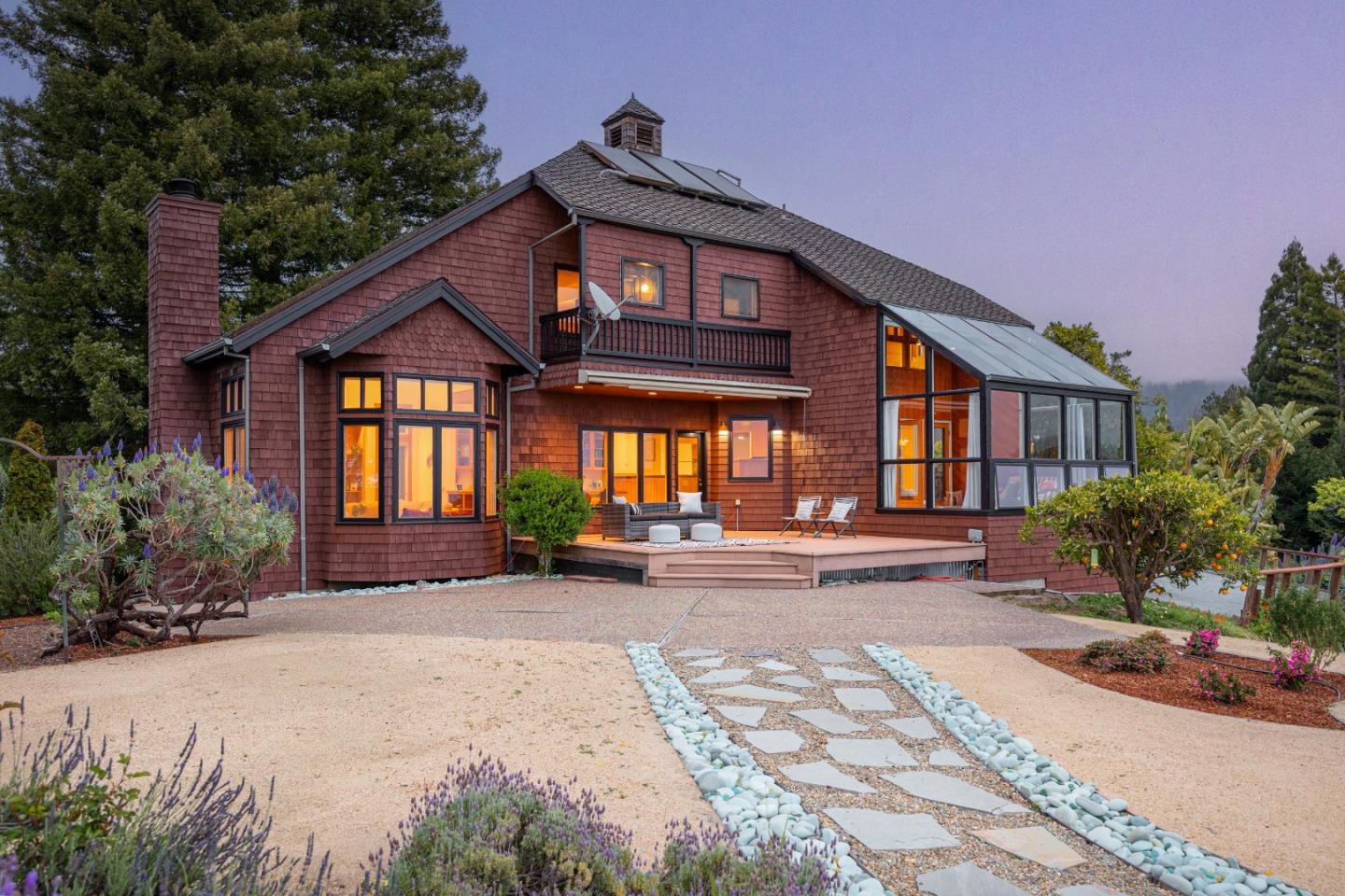Detail Gallery Image 6 of 56 For 341 Hawk Ridge Ln, Watsonville,  CA 95076 - 4 Beds | 3 Baths