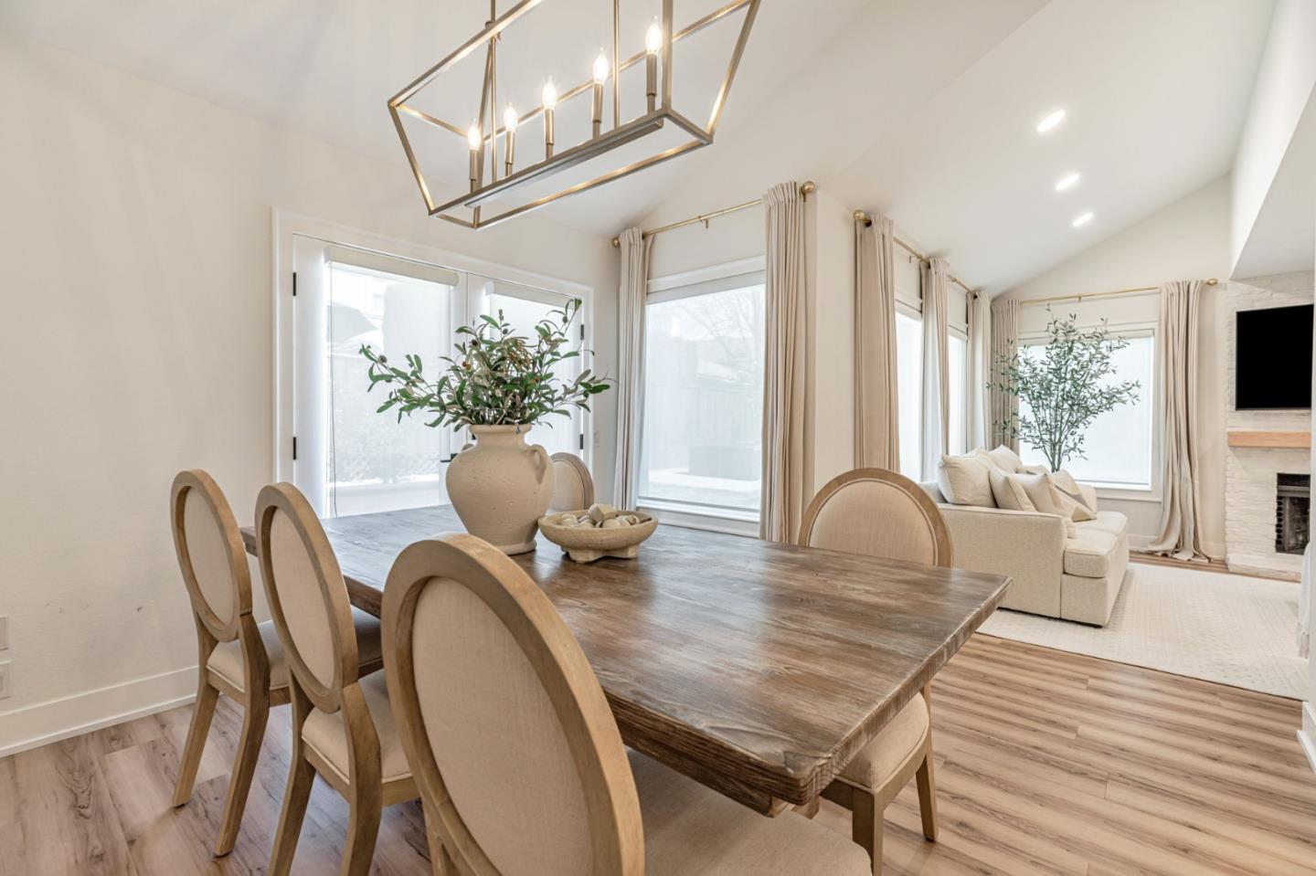 Detail Gallery Image 19 of 53 For 17510 Carriage Lamp Way, Morgan Hill,  CA 95037 - 3 Beds | 2/1 Baths