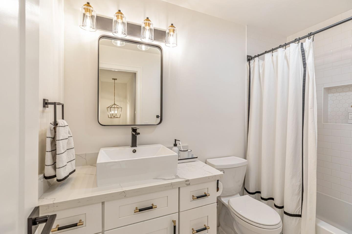 Detail Gallery Image 32 of 53 For 17510 Carriage Lamp Way, Morgan Hill,  CA 95037 - 3 Beds | 2/1 Baths