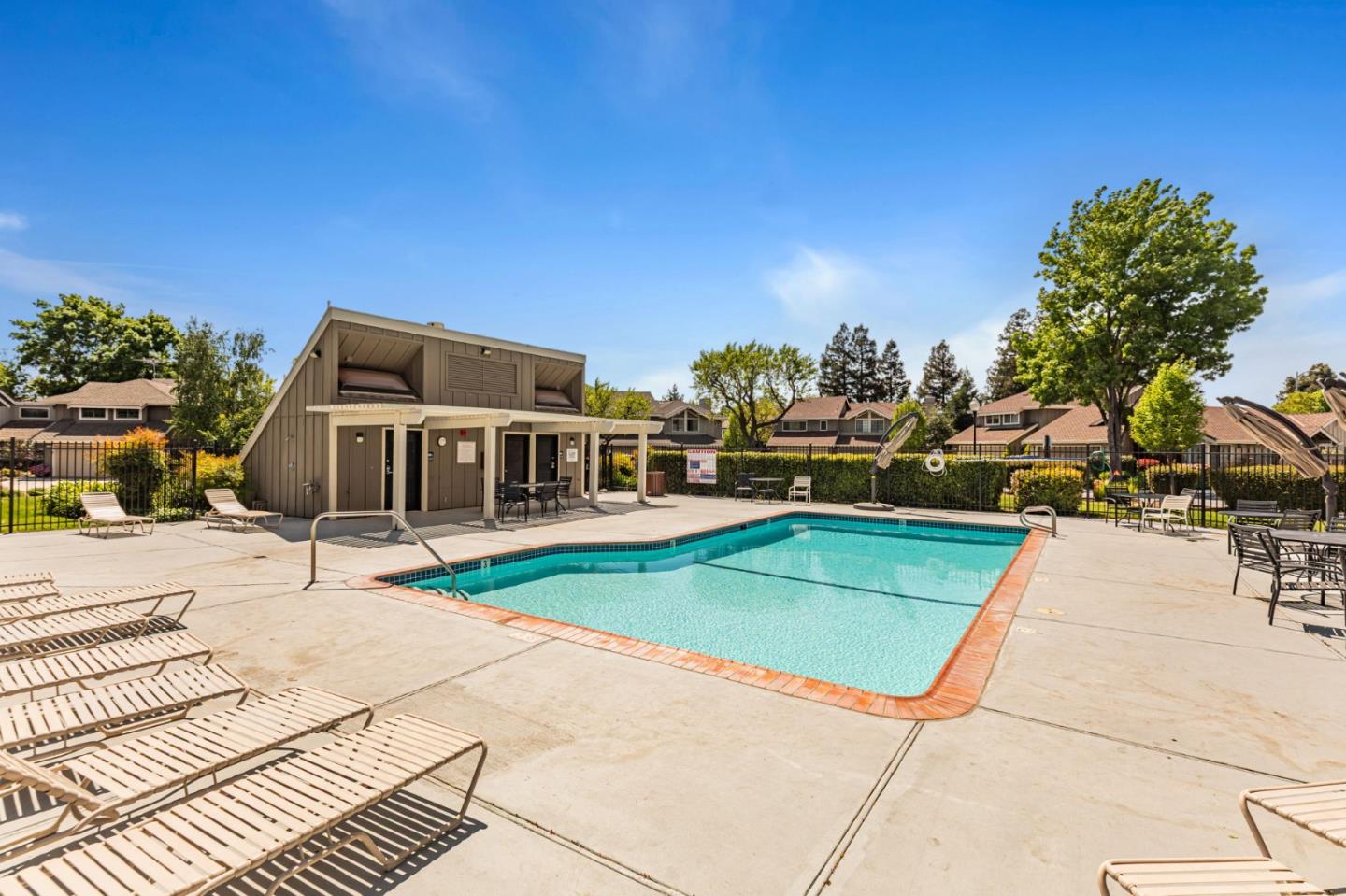Detail Gallery Image 50 of 53 For 17510 Carriage Lamp Way, Morgan Hill,  CA 95037 - 3 Beds | 2/1 Baths