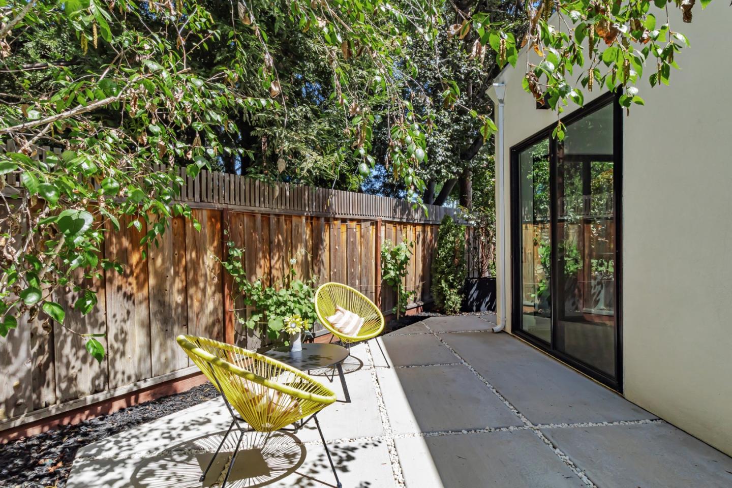 Detail Gallery Image 39 of 44 For 3992 Bibbits Dr, Palo Alto,  CA 94303 - 5 Beds | 3 Baths