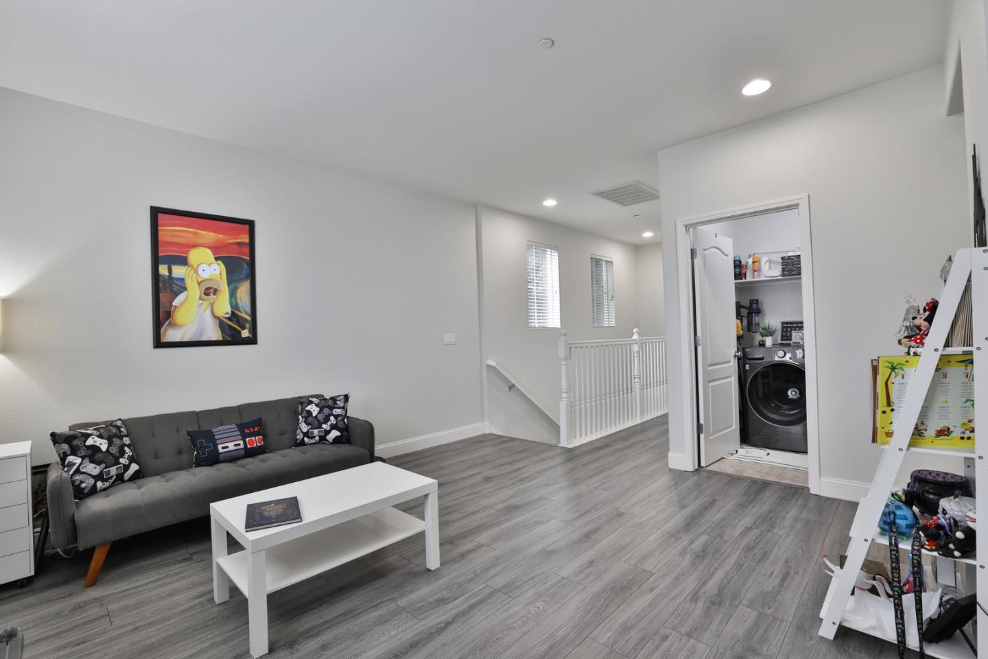 Detail Gallery Image 13 of 30 For 8 Sturla Way, Gilroy,  CA 95020 - 3 Beds | 2/1 Baths