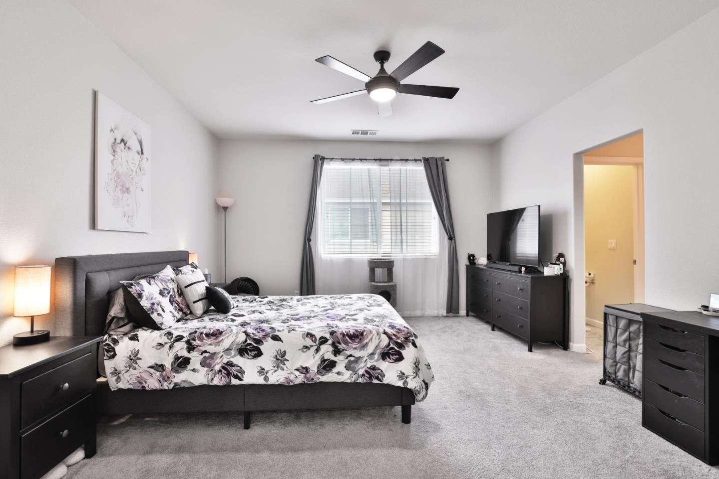 Detail Gallery Image 19 of 30 For 8 Sturla Way, Gilroy,  CA 95020 - 3 Beds | 2/1 Baths