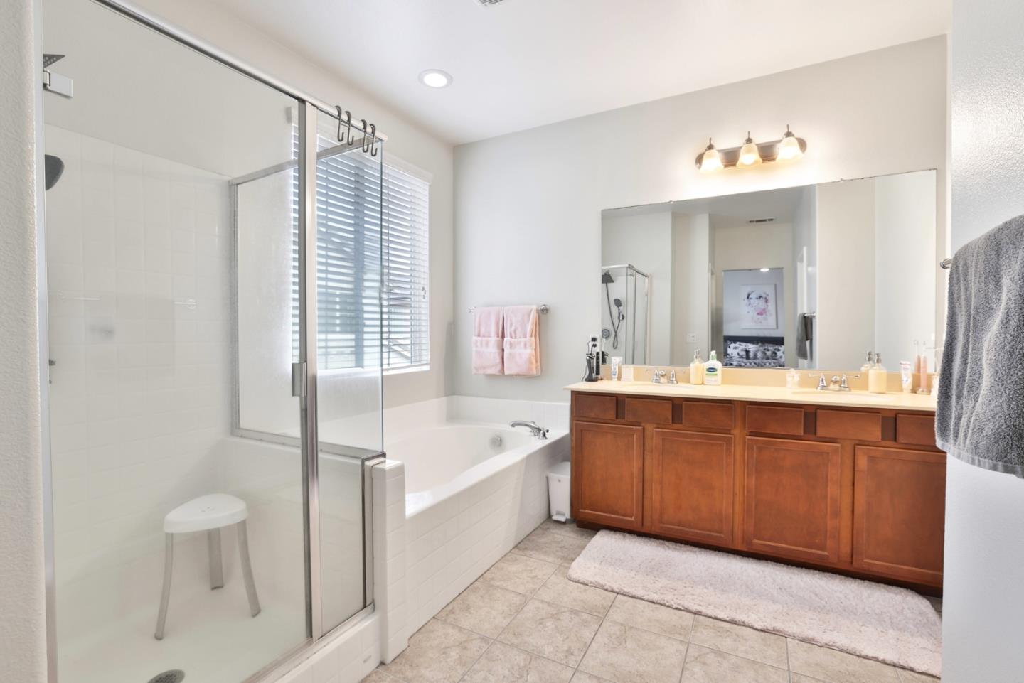 Detail Gallery Image 22 of 30 For 8 Sturla Way, Gilroy,  CA 95020 - 3 Beds | 2/1 Baths