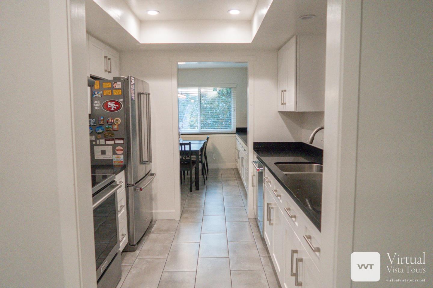 Detail Gallery Image 12 of 41 For 14333 Saratoga Ave #14,  Saratoga,  CA 95070 - 2 Beds | 2 Baths