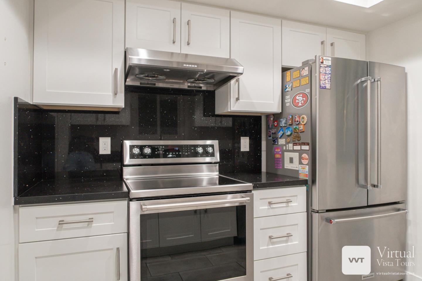 Detail Gallery Image 14 of 41 For 14333 Saratoga Ave #14,  Saratoga,  CA 95070 - 2 Beds | 2 Baths