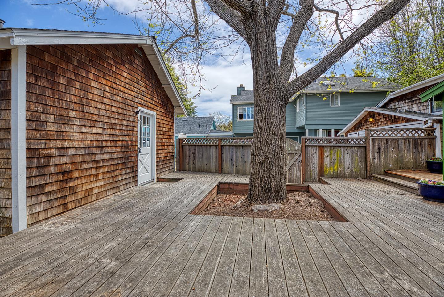 Detail Gallery Image 24 of 41 For 723 Pine St, Santa Cruz,  CA 95062 - – Beds | – Baths