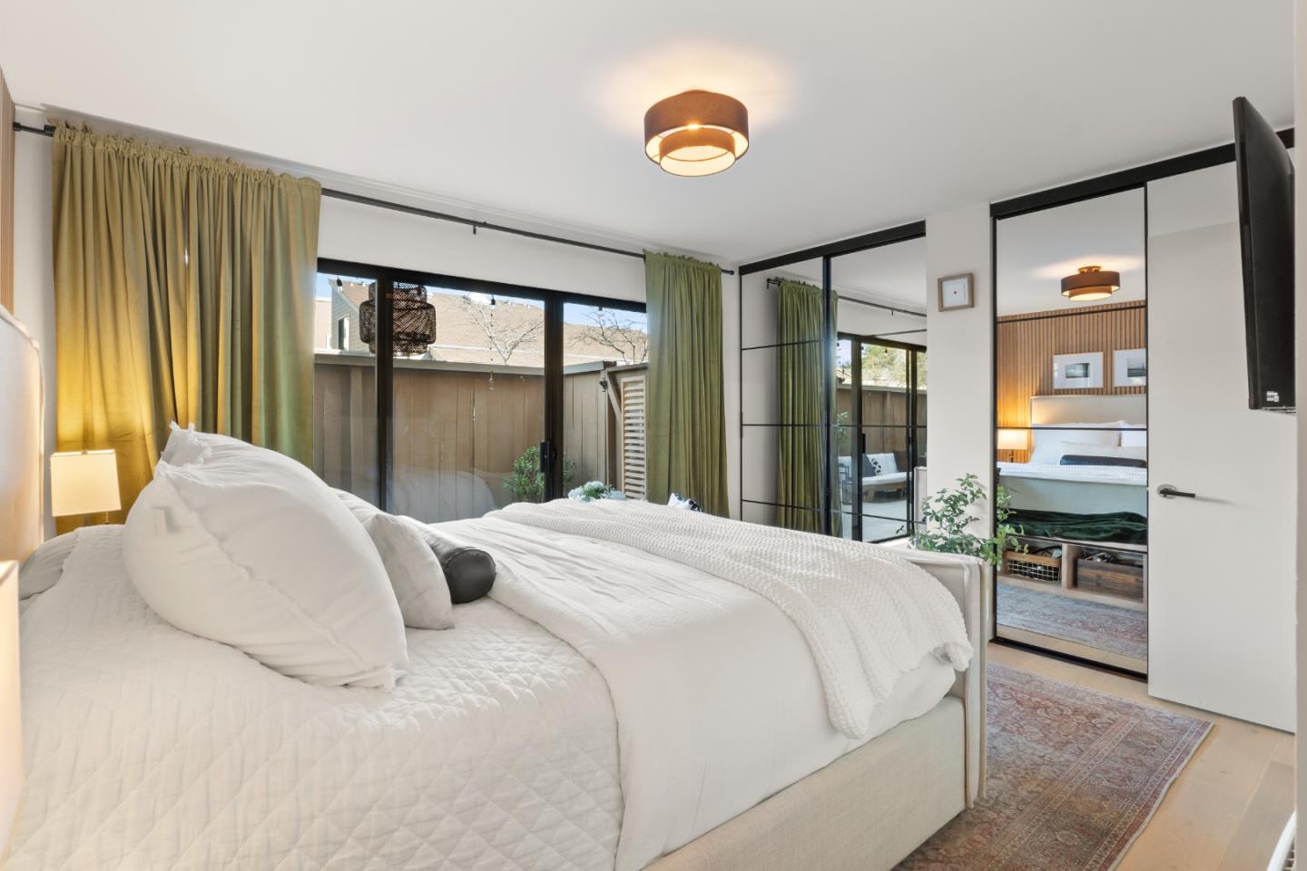 Detail Gallery Image 20 of 30 For 1687 Bayridge Way #104,  San Mateo,  CA 94402 - 2 Beds | 2 Baths