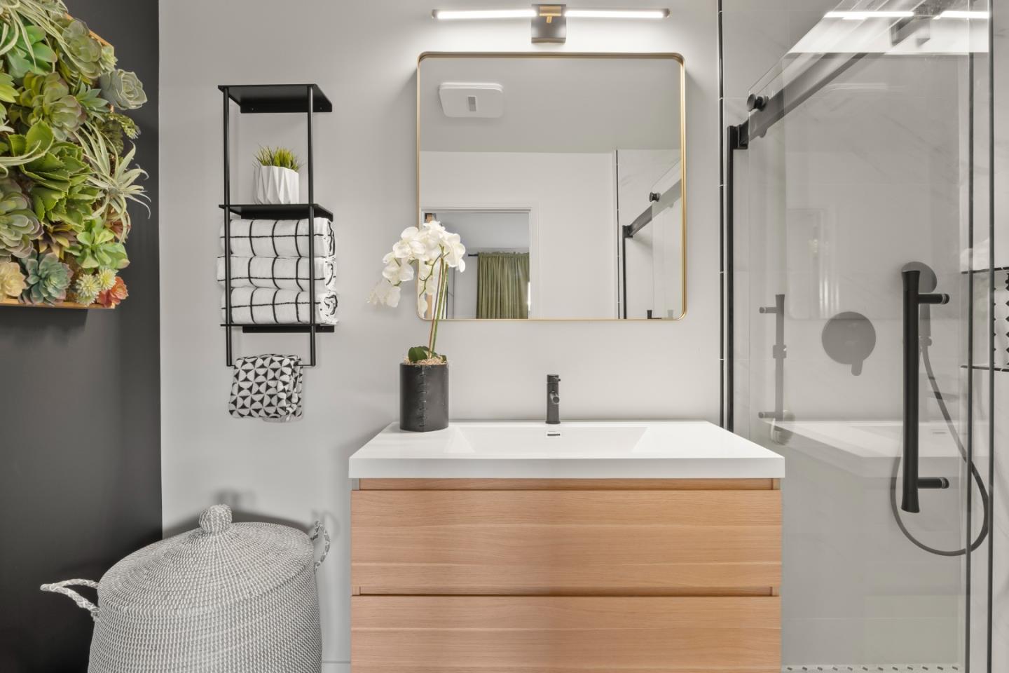 Detail Gallery Image 21 of 30 For 1687 Bayridge Way #104,  San Mateo,  CA 94402 - 2 Beds | 2 Baths
