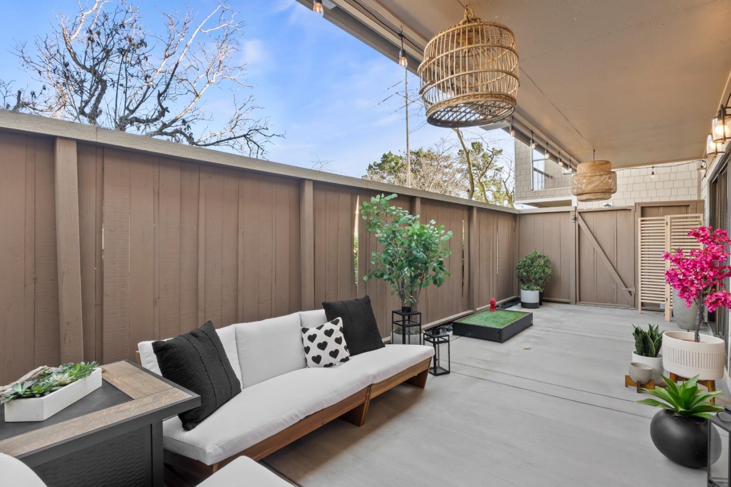Detail Gallery Image 24 of 30 For 1687 Bayridge Way #104,  San Mateo,  CA 94402 - 2 Beds | 2 Baths