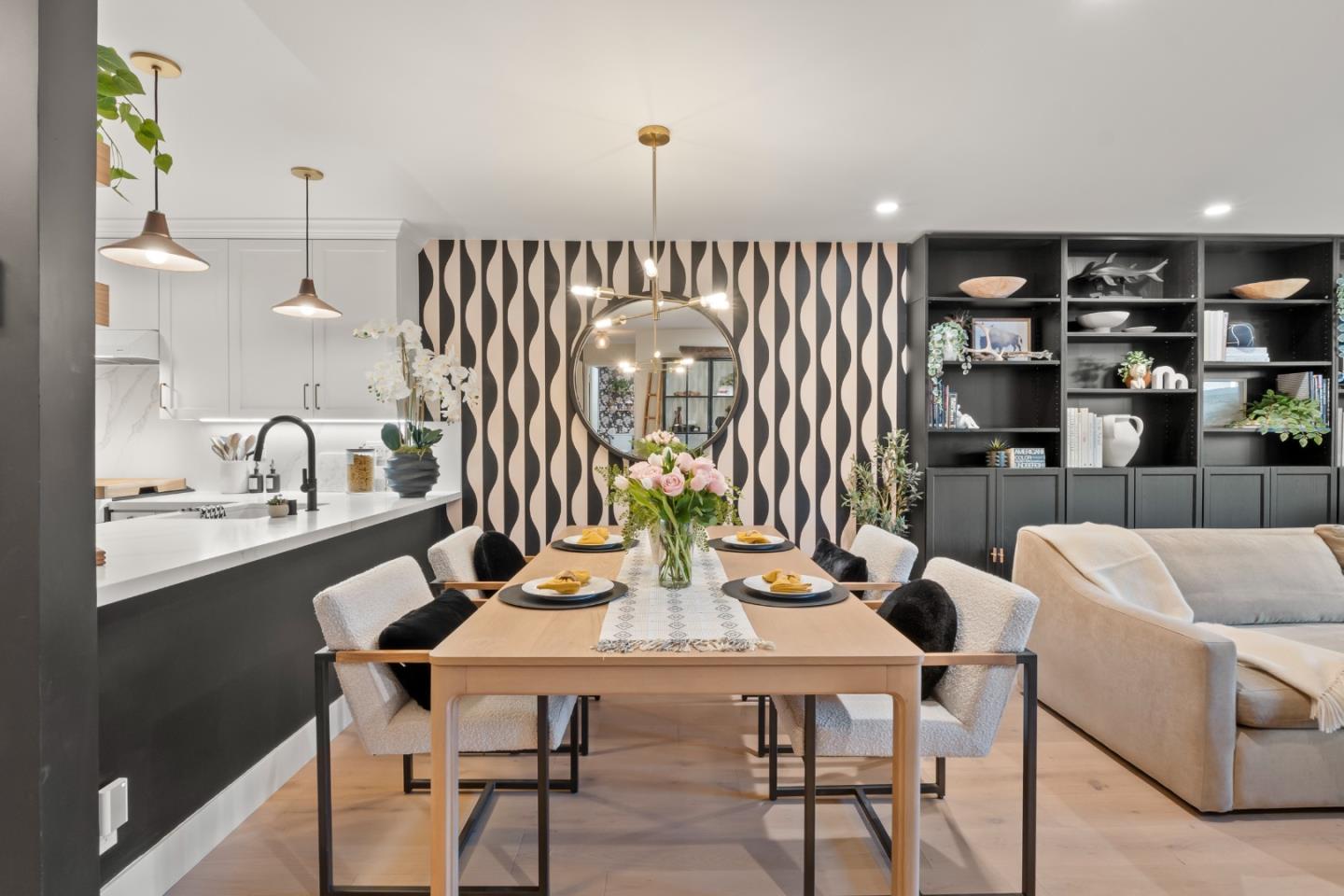 Detail Gallery Image 9 of 30 For 1687 Bayridge Way #104,  San Mateo,  CA 94402 - 2 Beds | 2 Baths