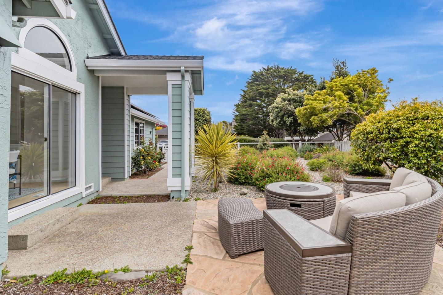 Detail Gallery Image 25 of 38 For 2100 Winged Foot Rd, Half Moon Bay,  CA 94019 - 3 Beds | 2/1 Baths
