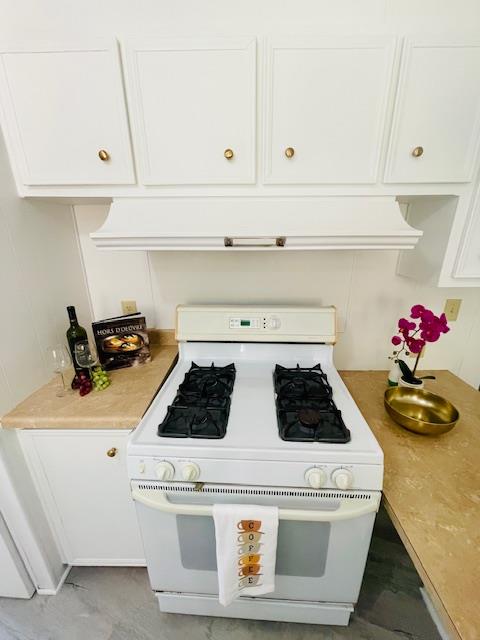 Detail Gallery Image 3 of 35 For 18285 China Grade Rd #9,  Boulder Creek,  CA 95006 - 2 Beds | 2 Baths