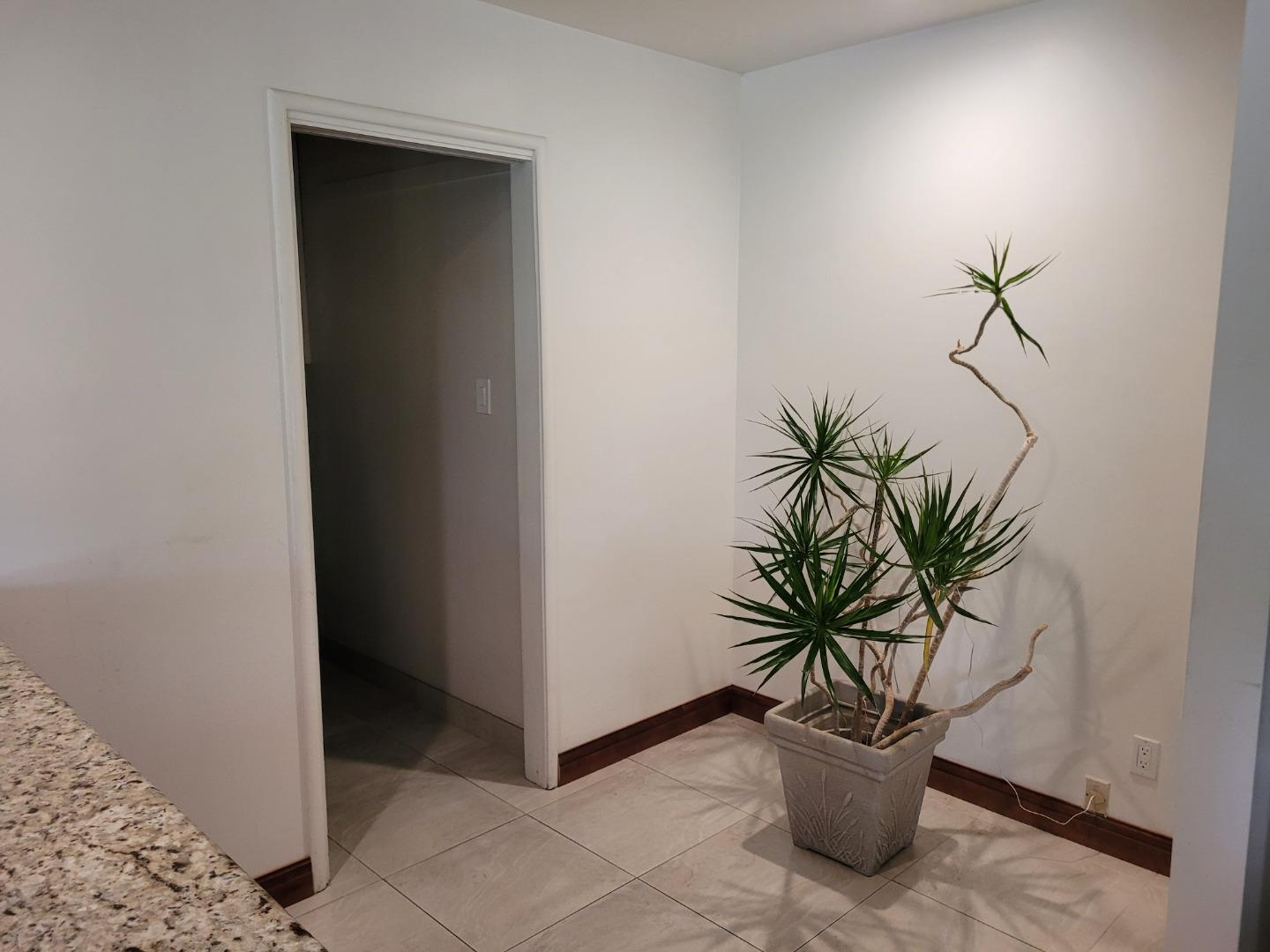 Detail Gallery Image 14 of 36 For 15241 Camelot Dr, San Jose,  CA 95132 - 3 Beds | 2 Baths