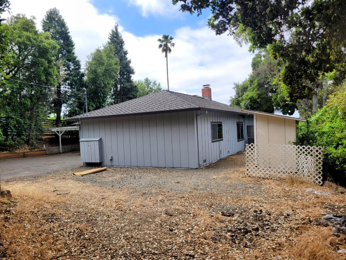 Detail Gallery Image 25 of 36 For 15241 Camelot Dr, San Jose,  CA 95132 - 3 Beds | 2 Baths