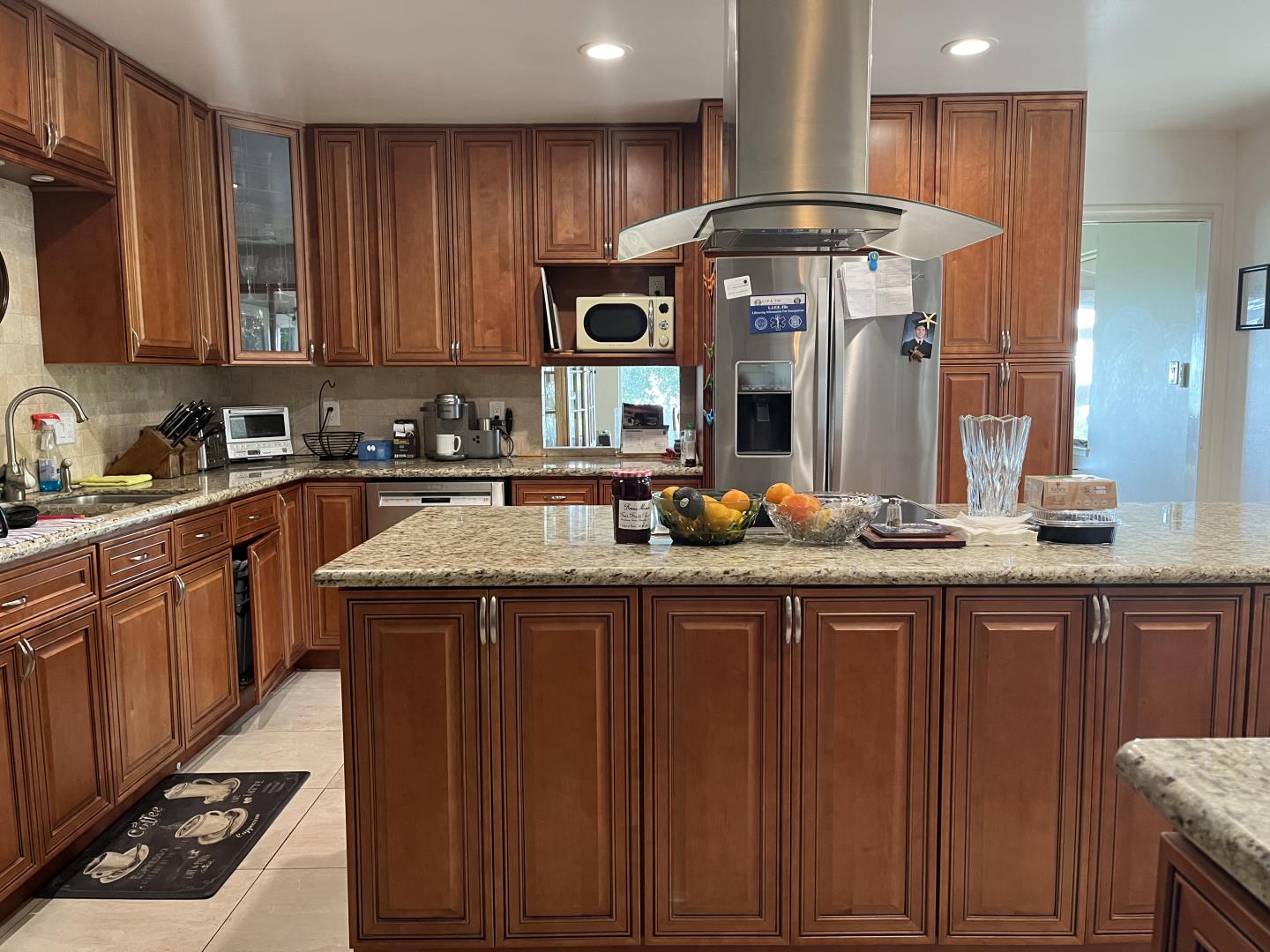 Detail Gallery Image 5 of 36 For 15241 Camelot Dr, San Jose,  CA 95132 - 3 Beds | 2 Baths