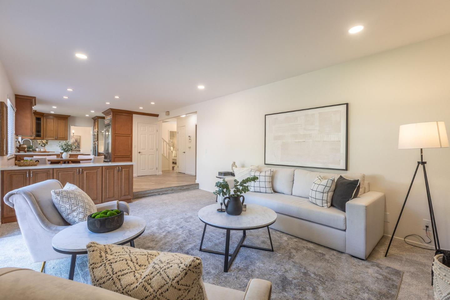 Detail Gallery Image 23 of 49 For 2550 Fairglen Dr, San Jose,  CA 95125 - 5 Beds | 2/1 Baths