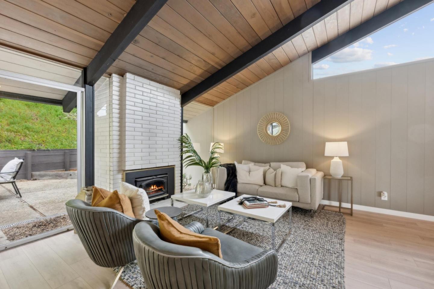 Detail Gallery Image 11 of 63 For 1719 Yorktown Rd, San Mateo,  CA 94402 - 4 Beds | 2 Baths