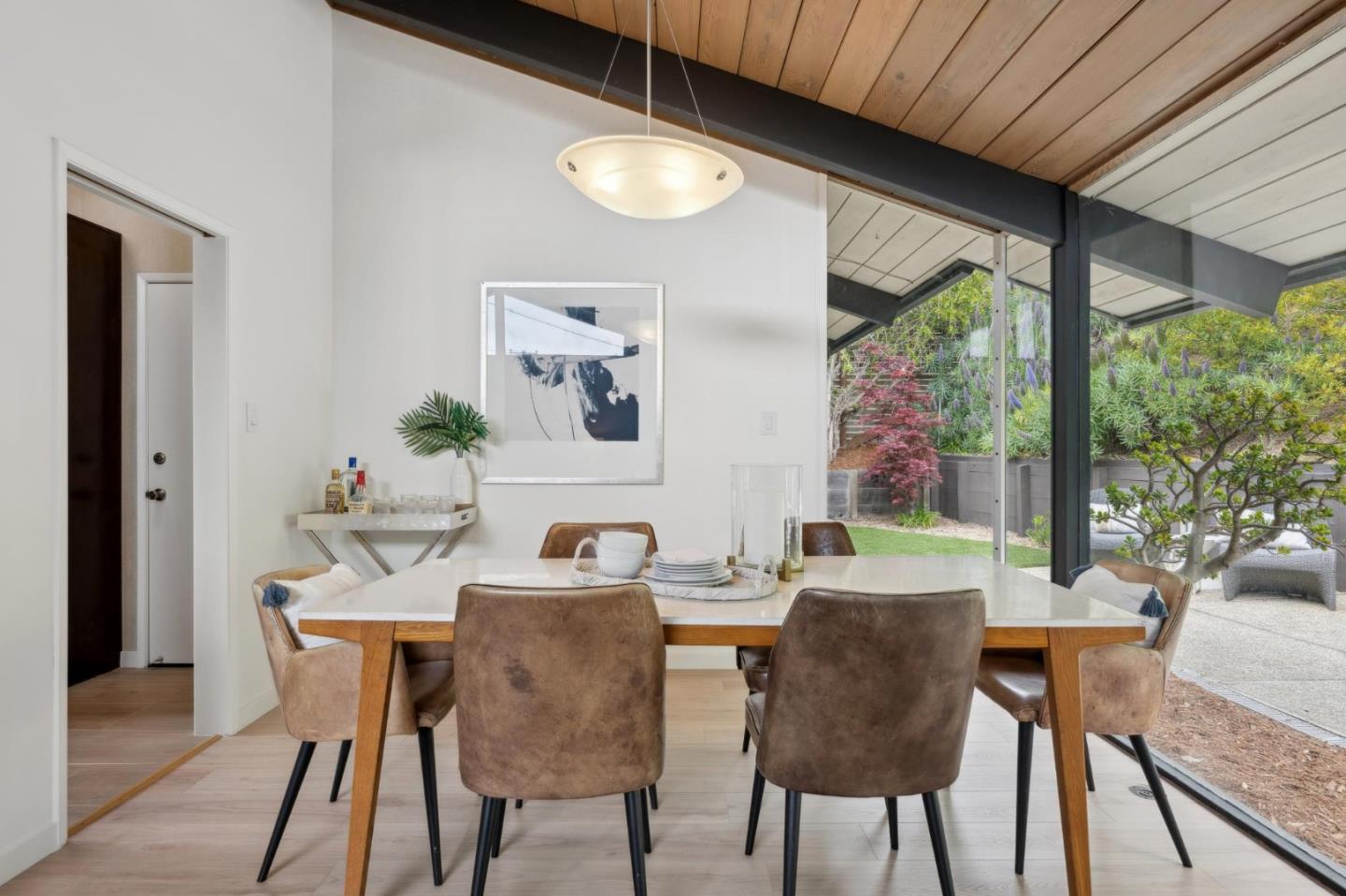 Detail Gallery Image 16 of 63 For 1719 Yorktown Rd, San Mateo,  CA 94402 - 4 Beds | 2 Baths