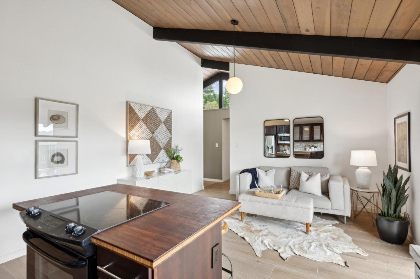 Detail Gallery Image 25 of 63 For 1719 Yorktown Rd, San Mateo,  CA 94402 - 4 Beds | 2 Baths