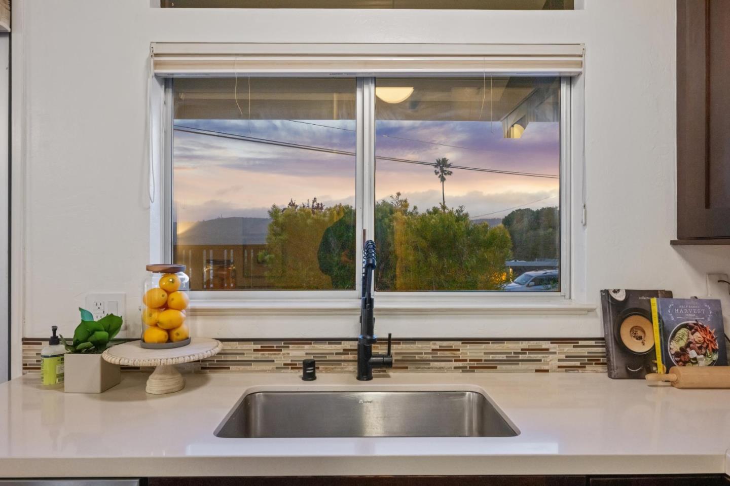 Detail Gallery Image 27 of 63 For 1719 Yorktown Rd, San Mateo,  CA 94402 - 4 Beds | 2 Baths