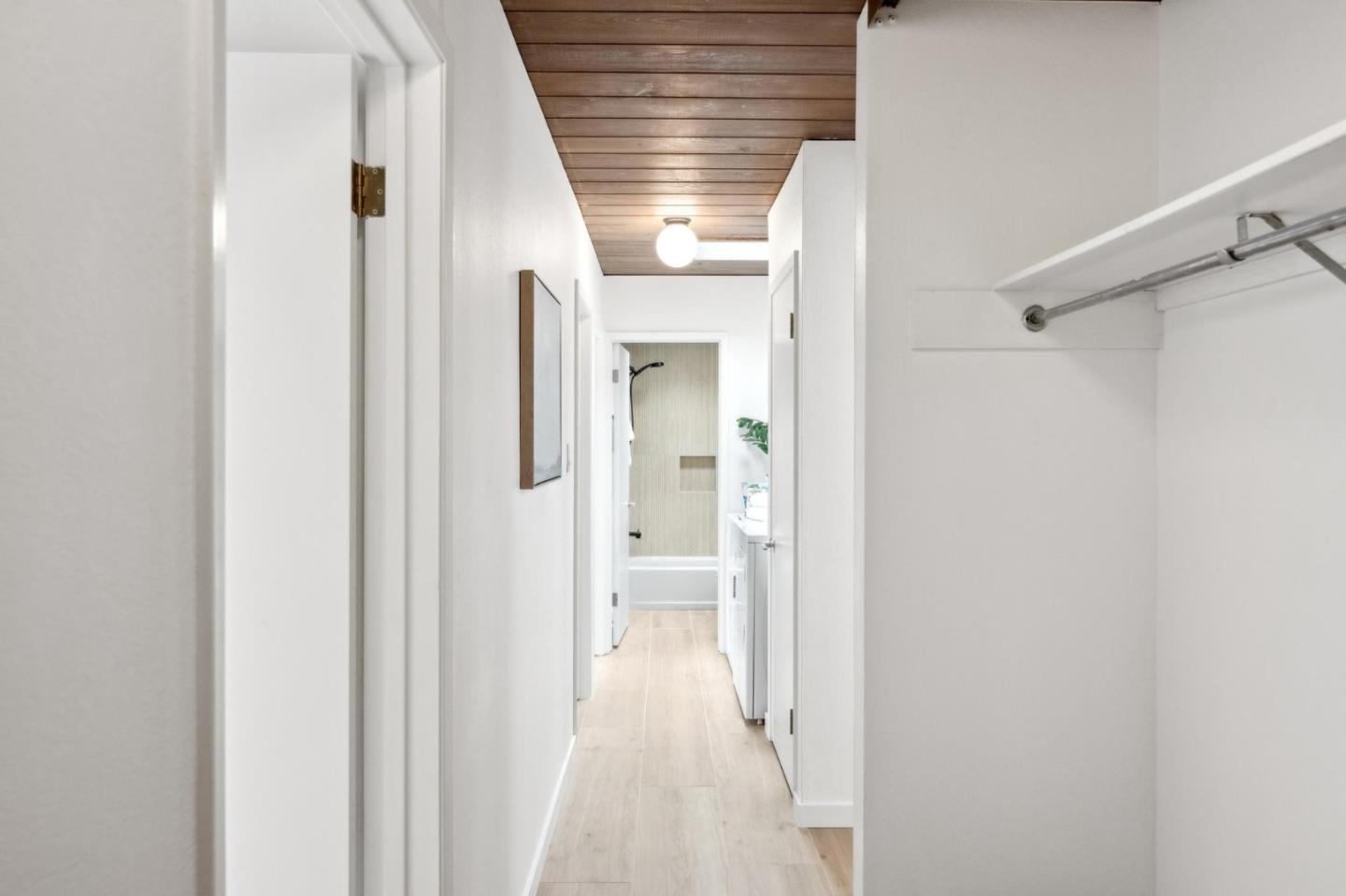 Detail Gallery Image 31 of 63 For 1719 Yorktown Rd, San Mateo,  CA 94402 - 4 Beds | 2 Baths